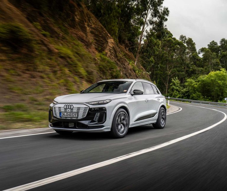 אאודי Audi Q6 45 e-tron