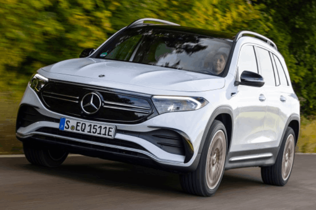 מרצדס-EQB-1