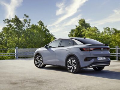 Volkswagen ID.5 זווית צד אחורית