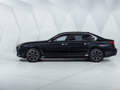 BMW i7 פרופיל צד