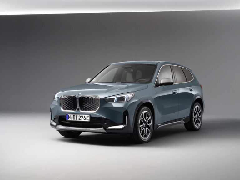 BMW iX1 C-SUV חשמלית