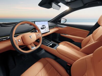 Changan Deepal S05 סביבת נהג מפוארת