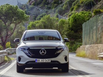 Mercedes EQC400 Electric Art