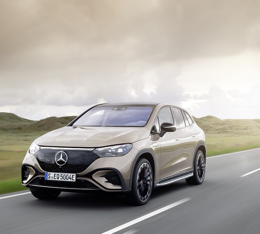 מרצדס EQE350 4MATIC SUV Electric Art (2023)