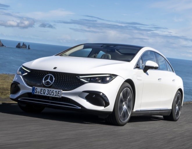 מרצדס EQE350 Electric Art AMG Line (2022)