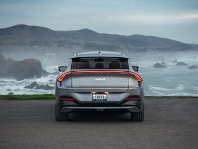 Kia EV6 זווית אחורית