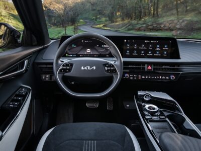 Kia EV6 סביבת נהג
