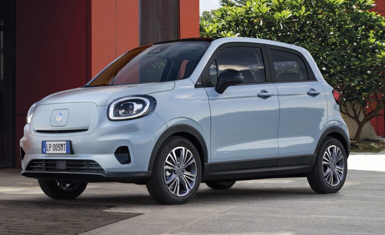 ליפמוטור Leapmotor 03 צבע תכלת