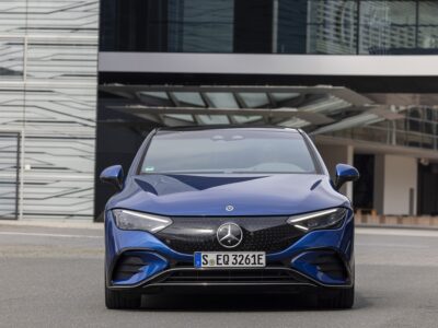 Mercedes EQE300