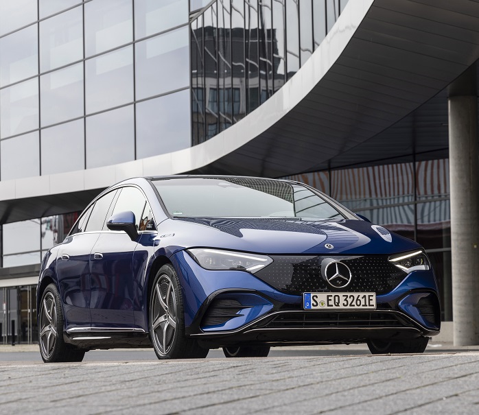 מרצדס EQE350 Electric AMG Line (2022)