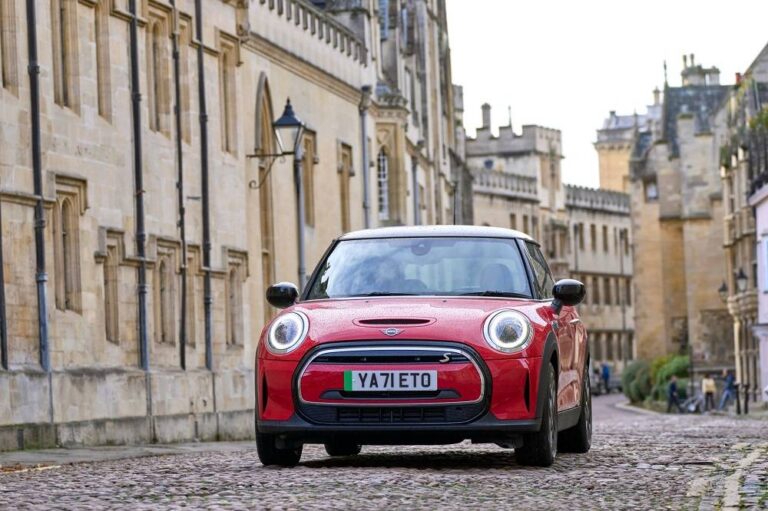 Mini Electric SE חשמלית קטנה ועירונית