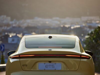 NIO ET5 זווית אחורית