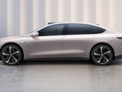 NIO ET7 פרופיל צד