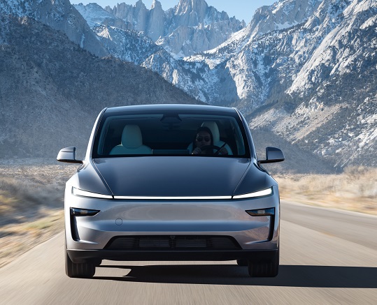 טסלה Y RWD (2019)