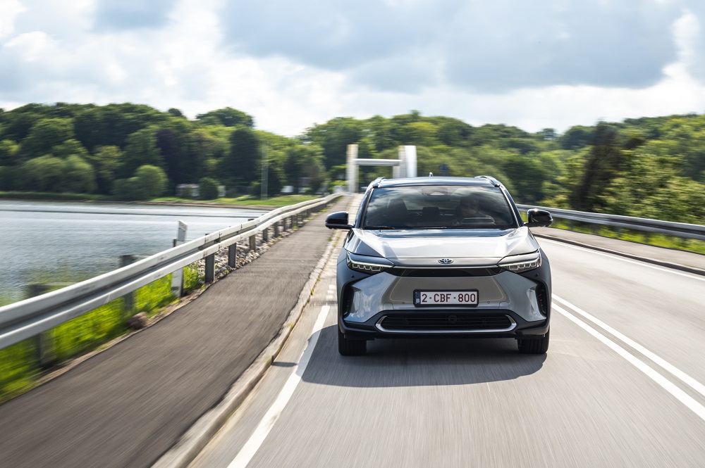 טויוטה bZ4X Motion 2×4 (2021)