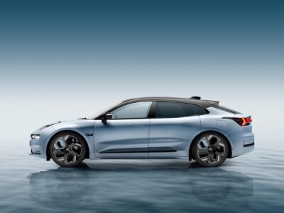 ZEEKR 001 פרופיל צד