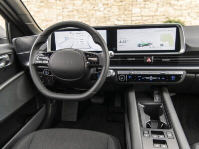 Hyundai IONIQ 6 | יונדאי איוניק 6 סביבת נהג