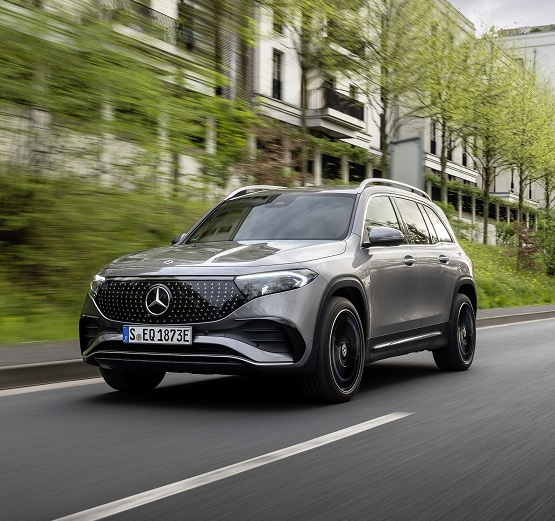 מרצדס EQB300 4MATIC ElectricArt AMG Line (2021)