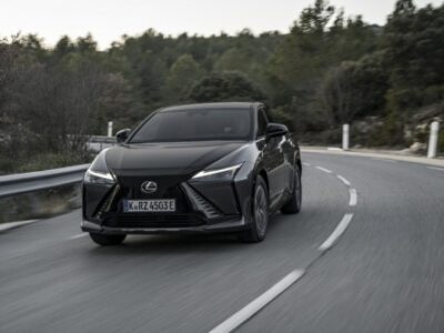 Lexus RZ 450e Takumi