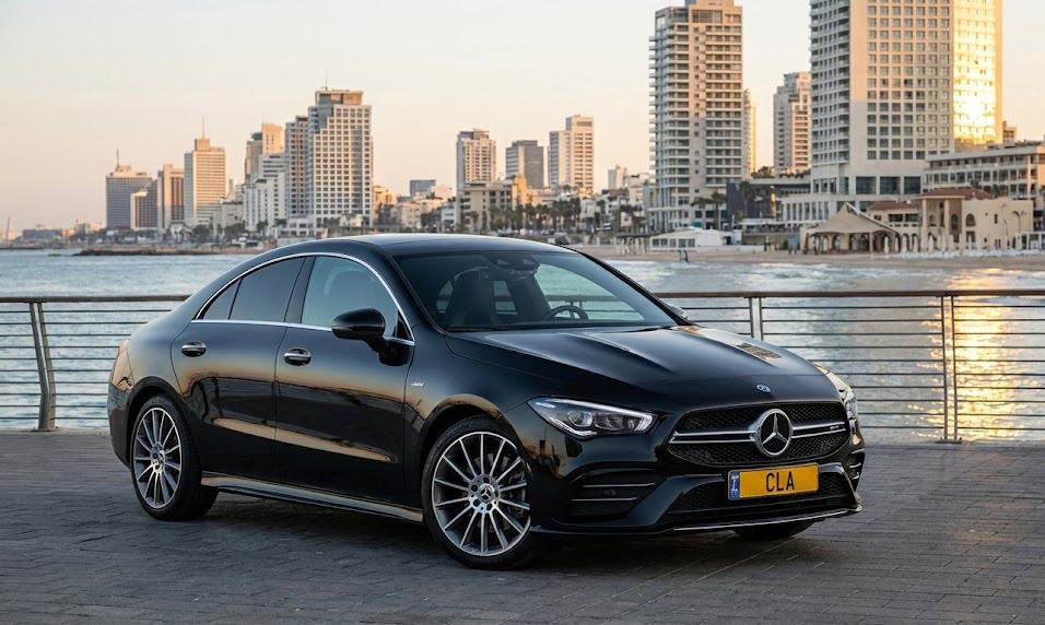מרצדס CLA EQ 200 Icon (2025)