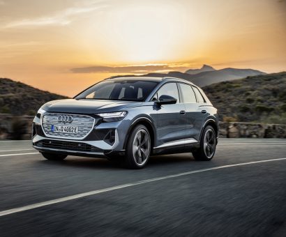 Dynamic photo, Colour: Geyser blue, metallic