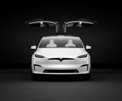 tesla x 1